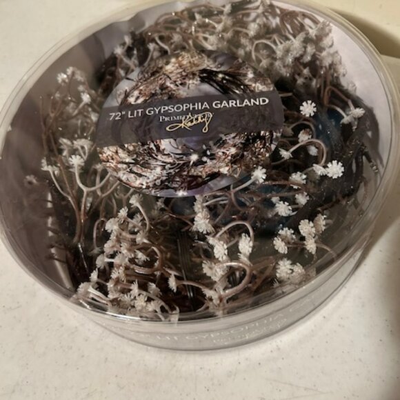 Baby's Breath Lighted Garland -Battery Operated with Timer - SALE - Picture 4 of 7